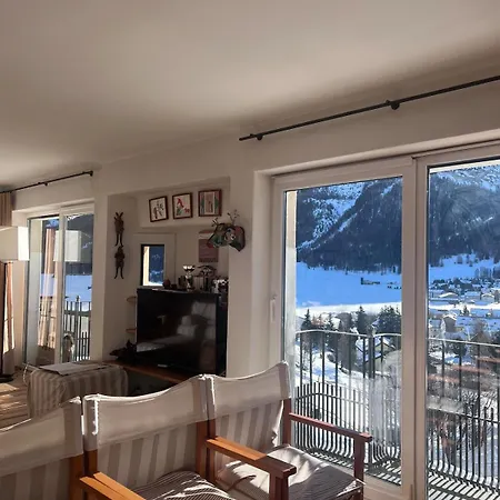 Chesa Saura Apartman *